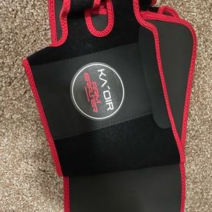 Keyshia Ka’oir arm erasers. Brand new